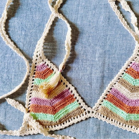 NWT♥️ SHE MADE ME FREE PEOPLE CROCHET HALTER STRIPED TRIANGLE BIKINI TOP sz M/L - Picture 6 of 8